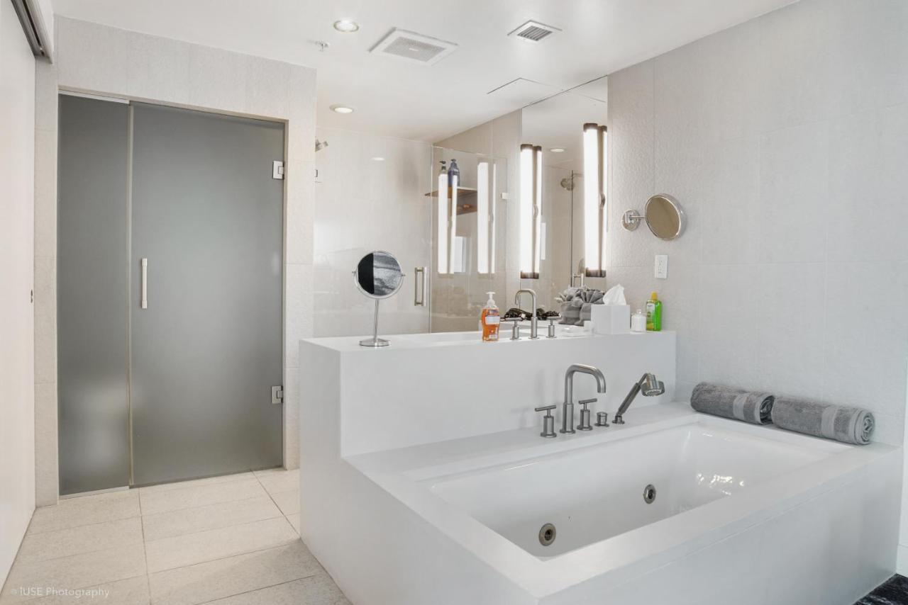 Luxury Well Stocked Se Corner 2Br W Fort Lauderdale W Great Ocean Views Bagian luar foto